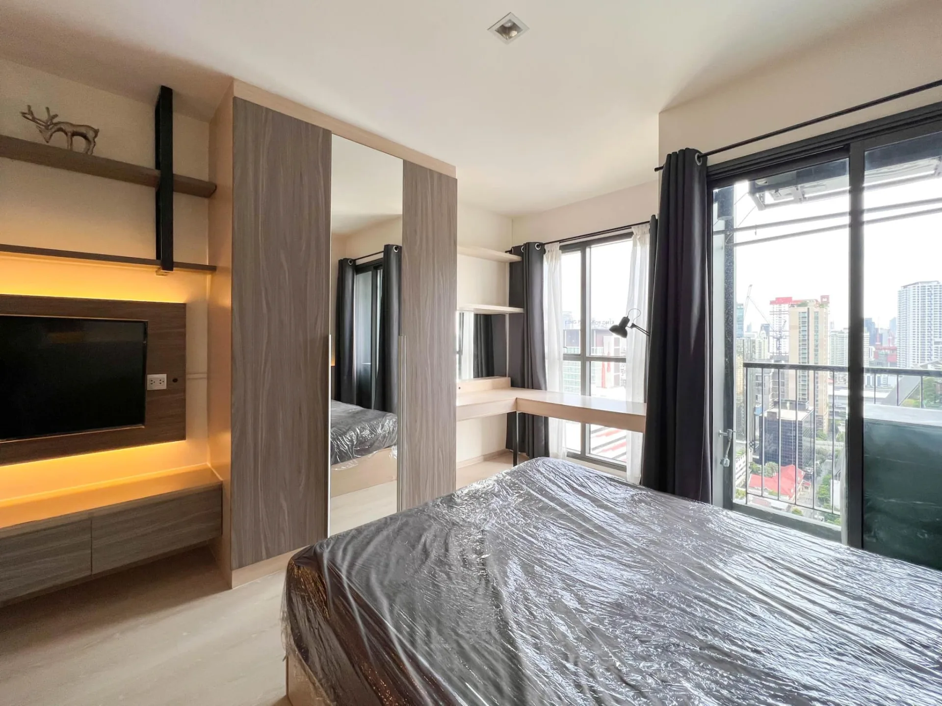 Property photos for Rhythm Rangnam