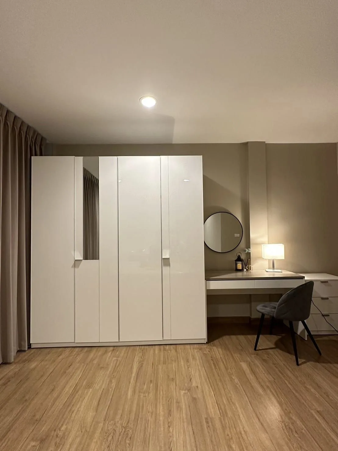 Property photos for Baan Klang Muang Sathorn-taksin 2
