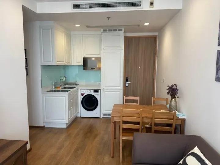 Property photos for Noble BE 33