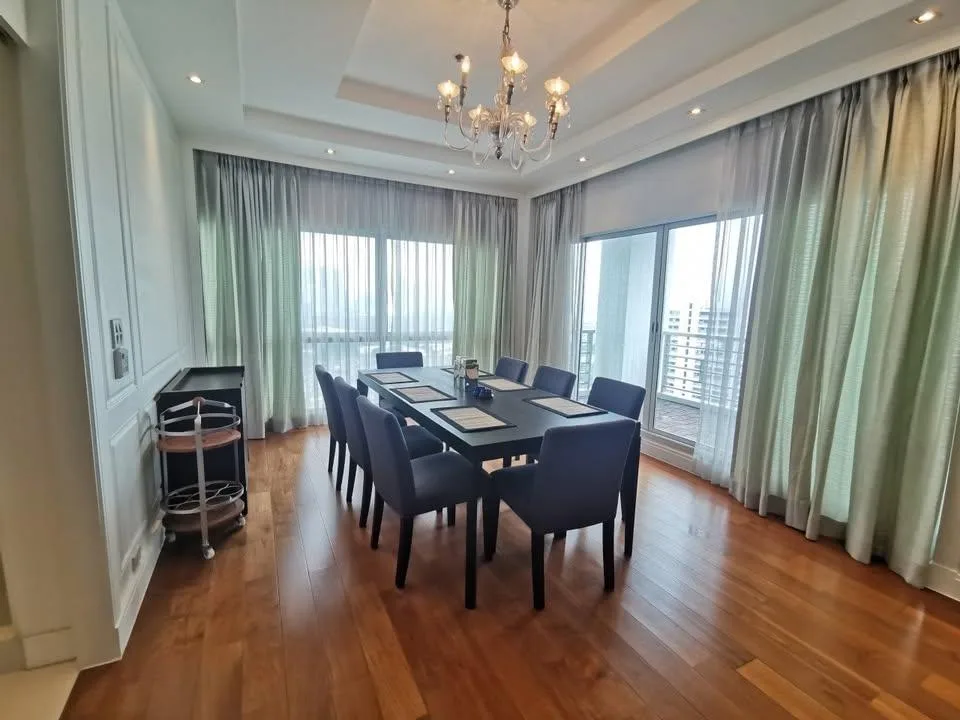 Property photos for Royal Residence Park