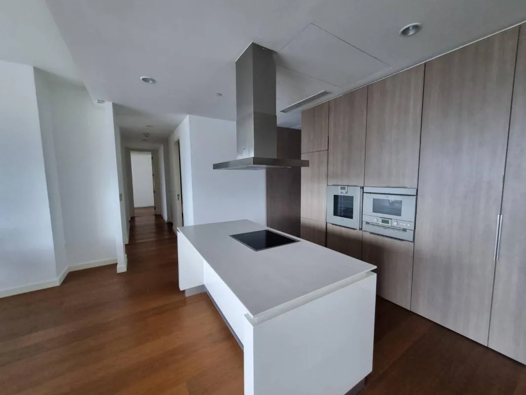 Property photos for 185 Rajadamri