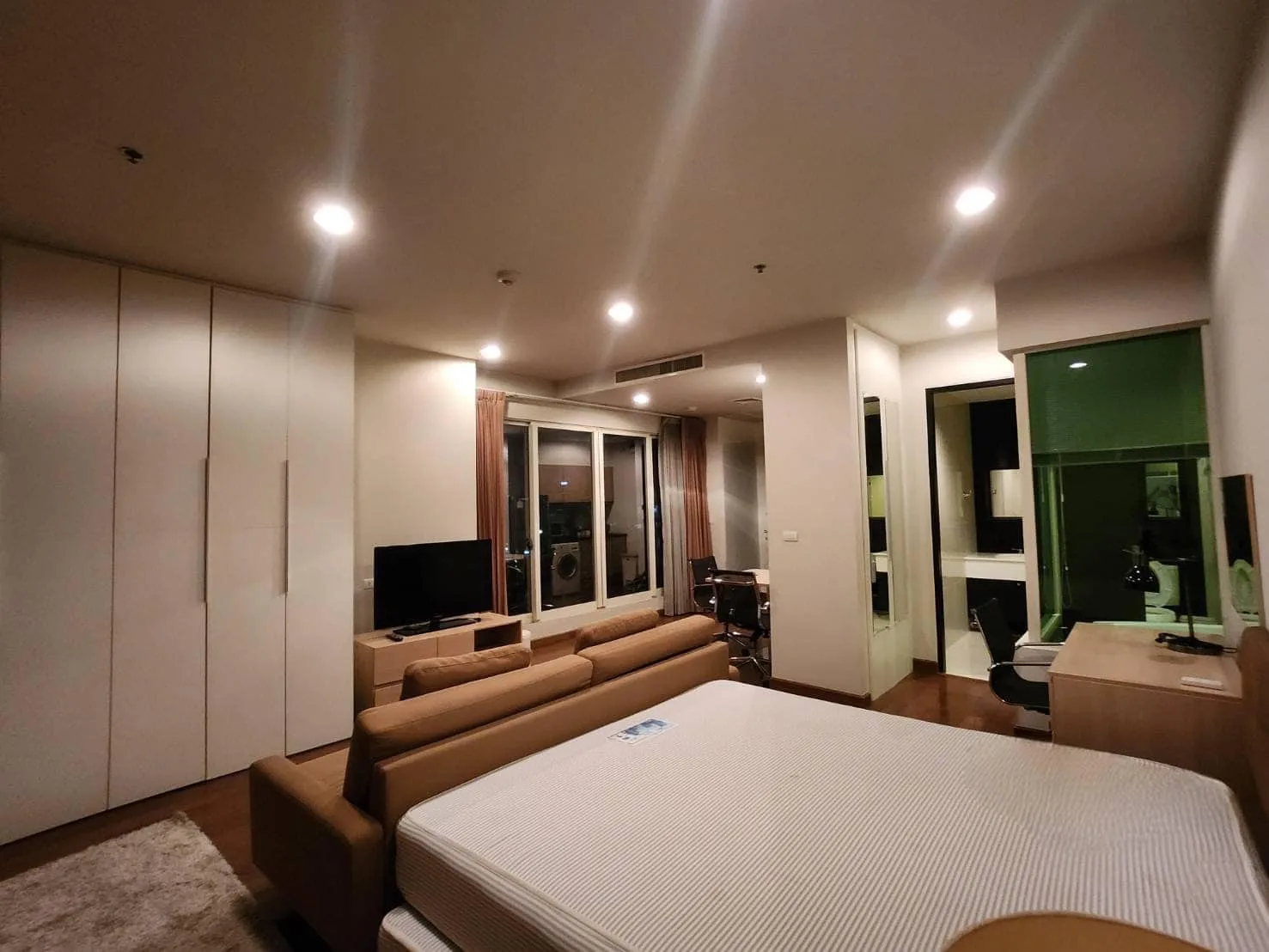 Property photos for The Address Chidlom