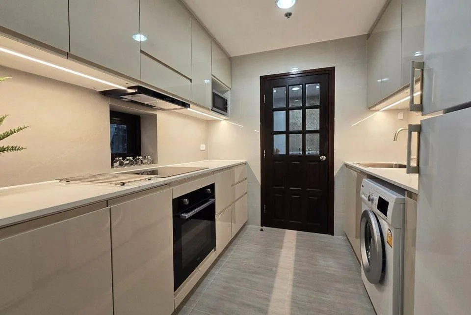Property photos for Baan Piya Sathorn