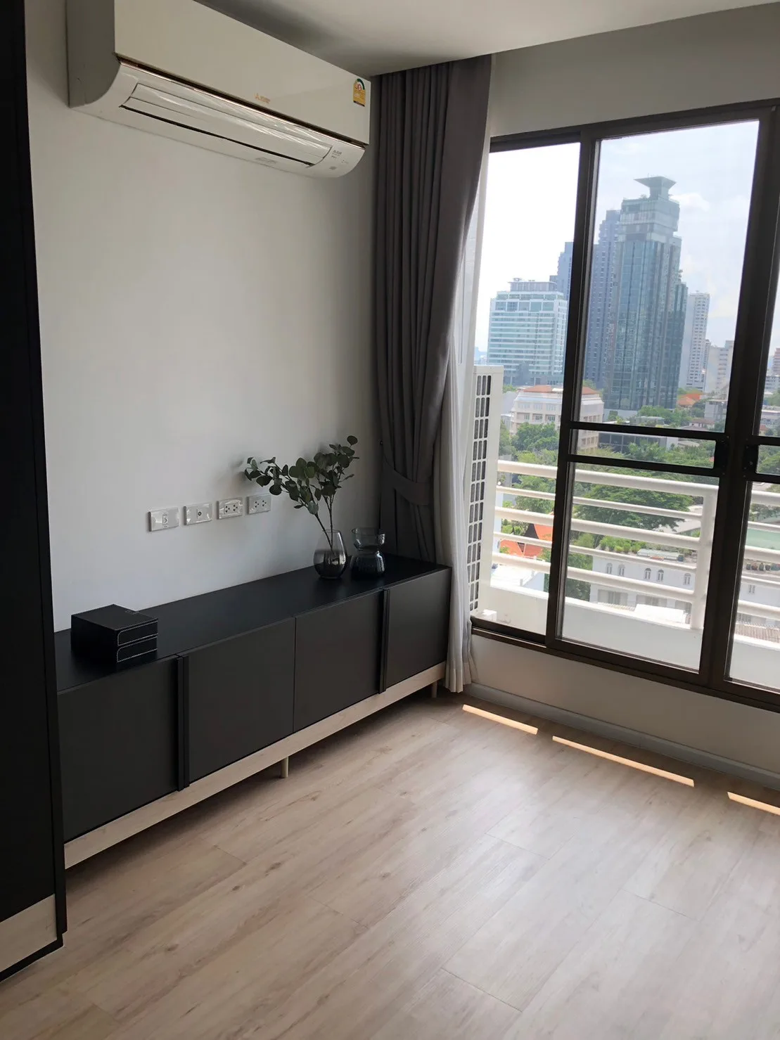 Property photos for The Pearl 49