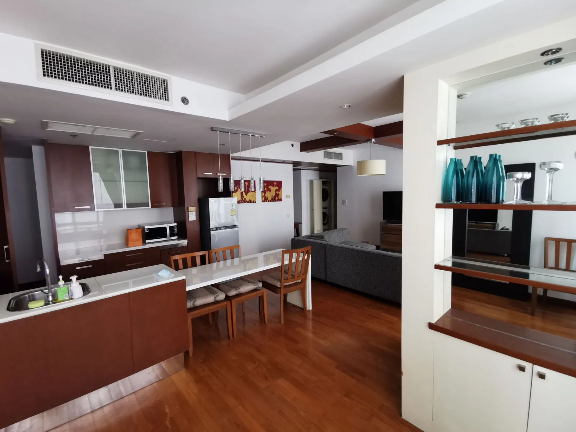 Property photos for Langsuan Ville