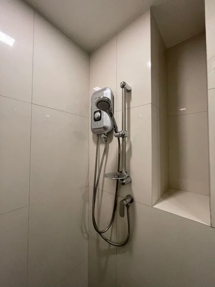 Property photos for Chambers On - nut Station