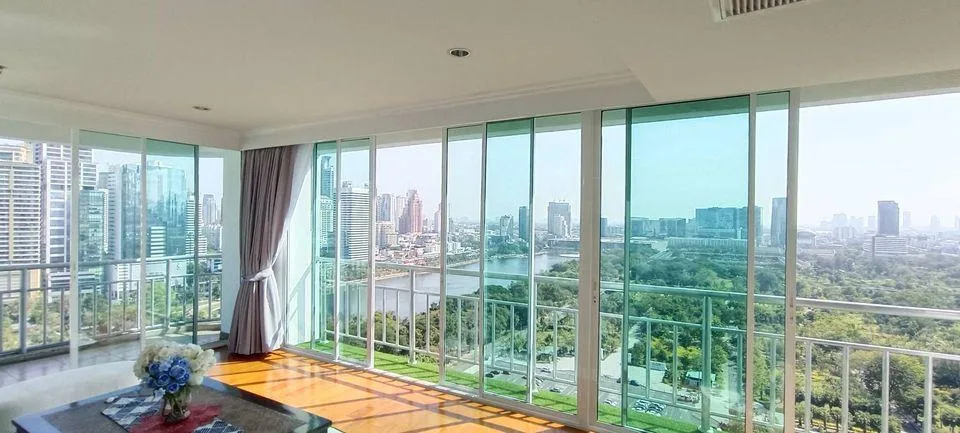 Property photos for Lake Green