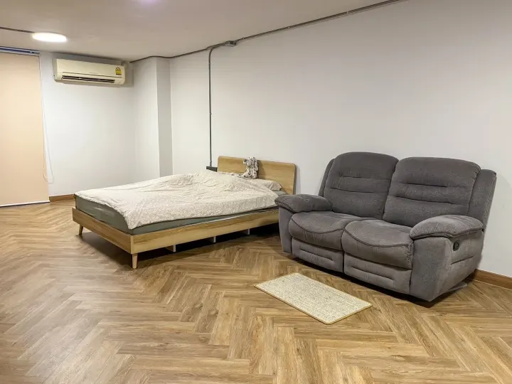 Property photos for Ratchathewi Tower