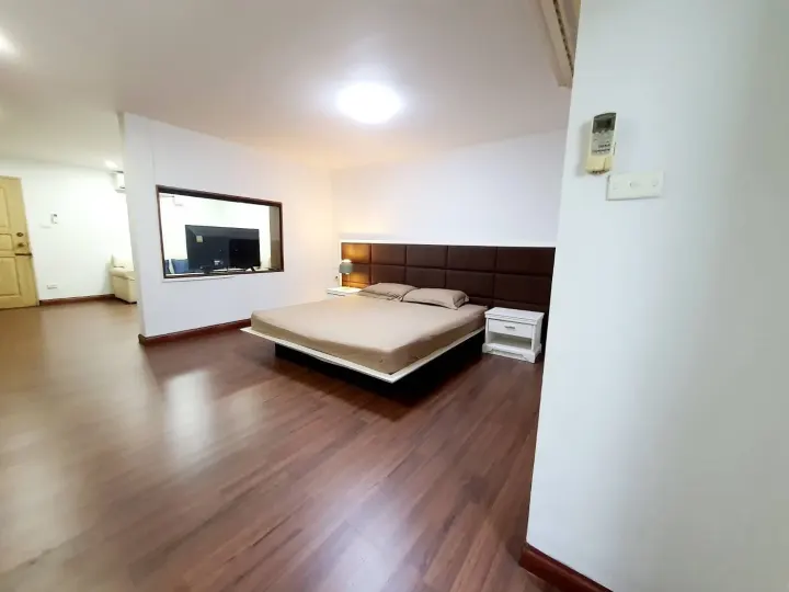 Property photos for Rin House