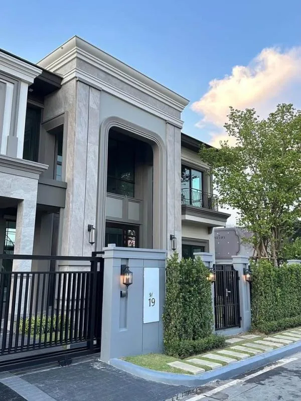 Property photos for Grand Bangkok Boulevard Krungthepkritha