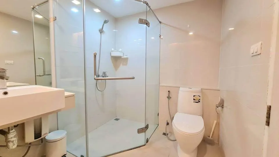 Property photos for Le Nice Ekamai