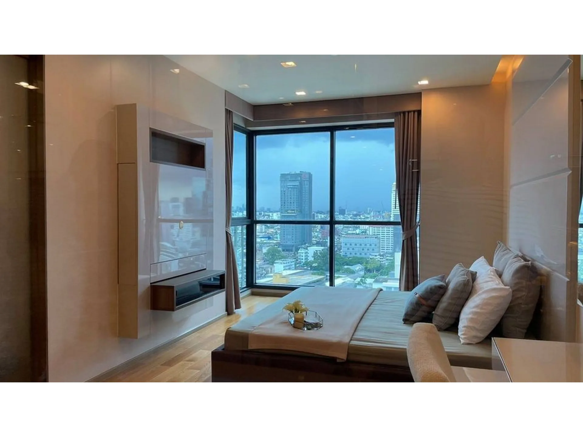 Property photos for The Address Sathorn