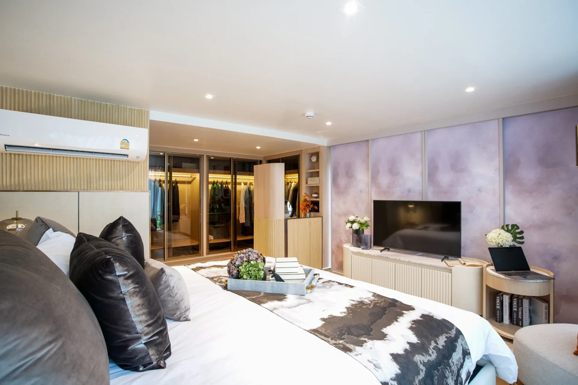 Property photos for Walden Asoke