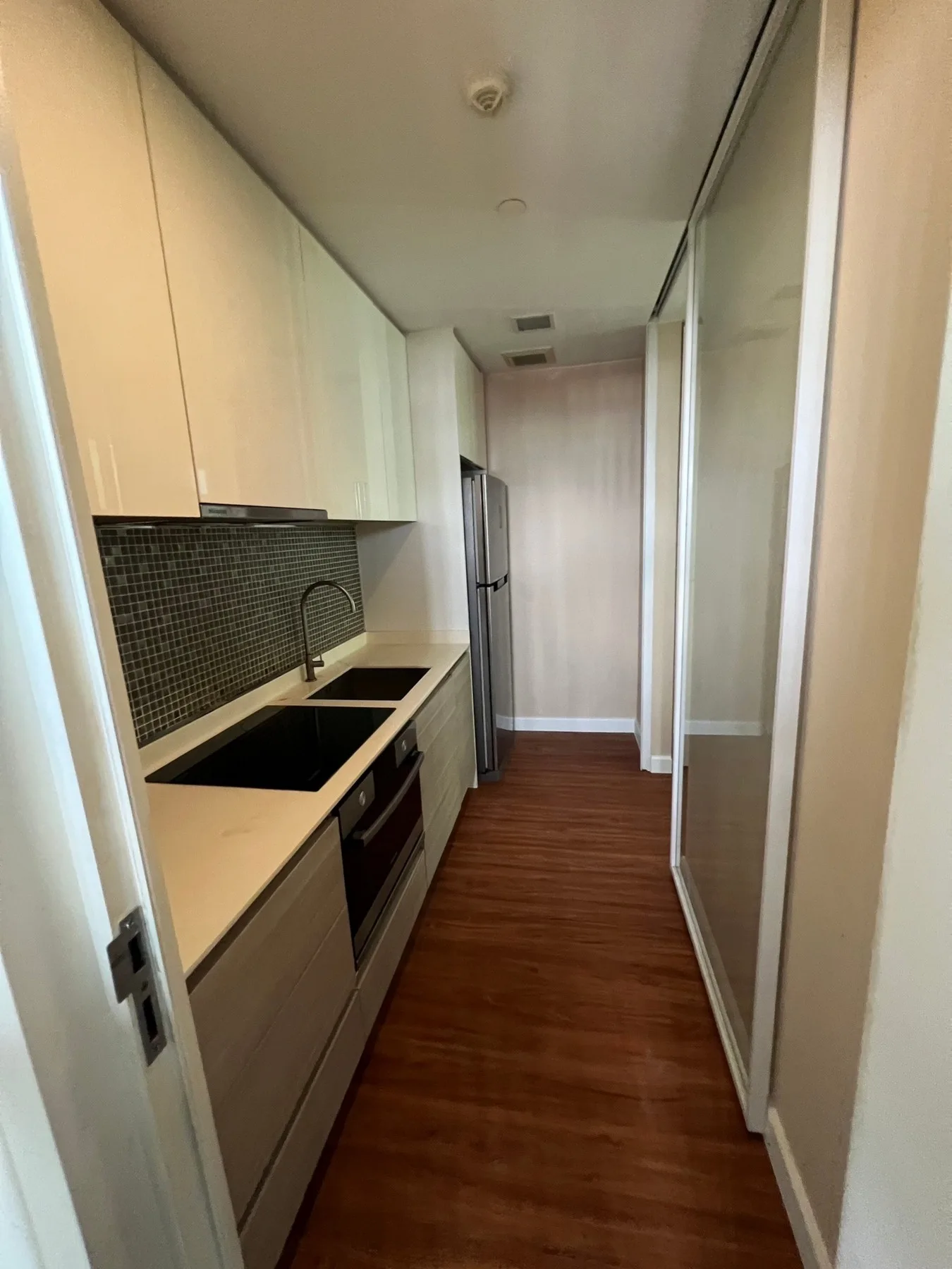 Property photos for The Room Sukhumvit 21