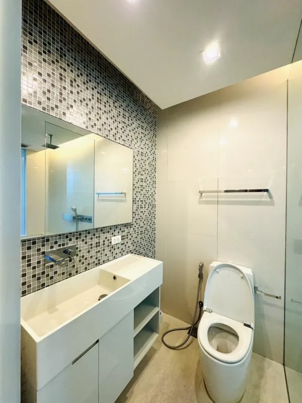 Property photos for The Room Sukhumvit 21