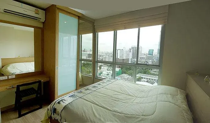 Property photos for Life @ Sathorn 10