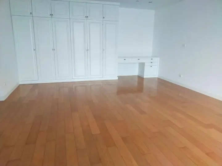 Property photos for Chamchuri Square Residence