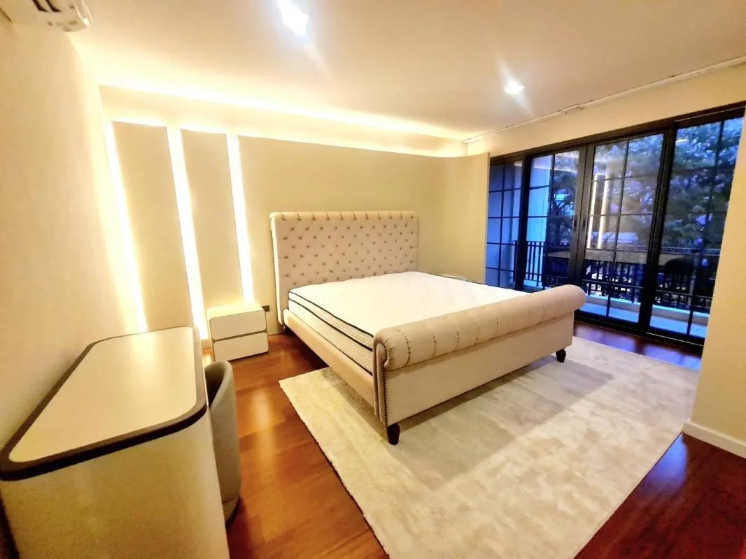 Property photos for Quarter 31