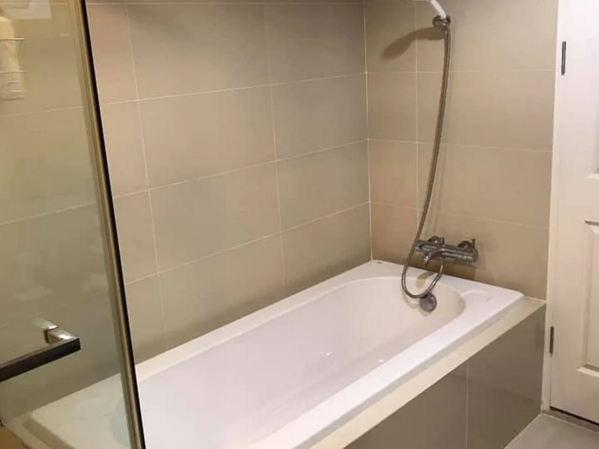 Property photos for Belle Grand Rama 9