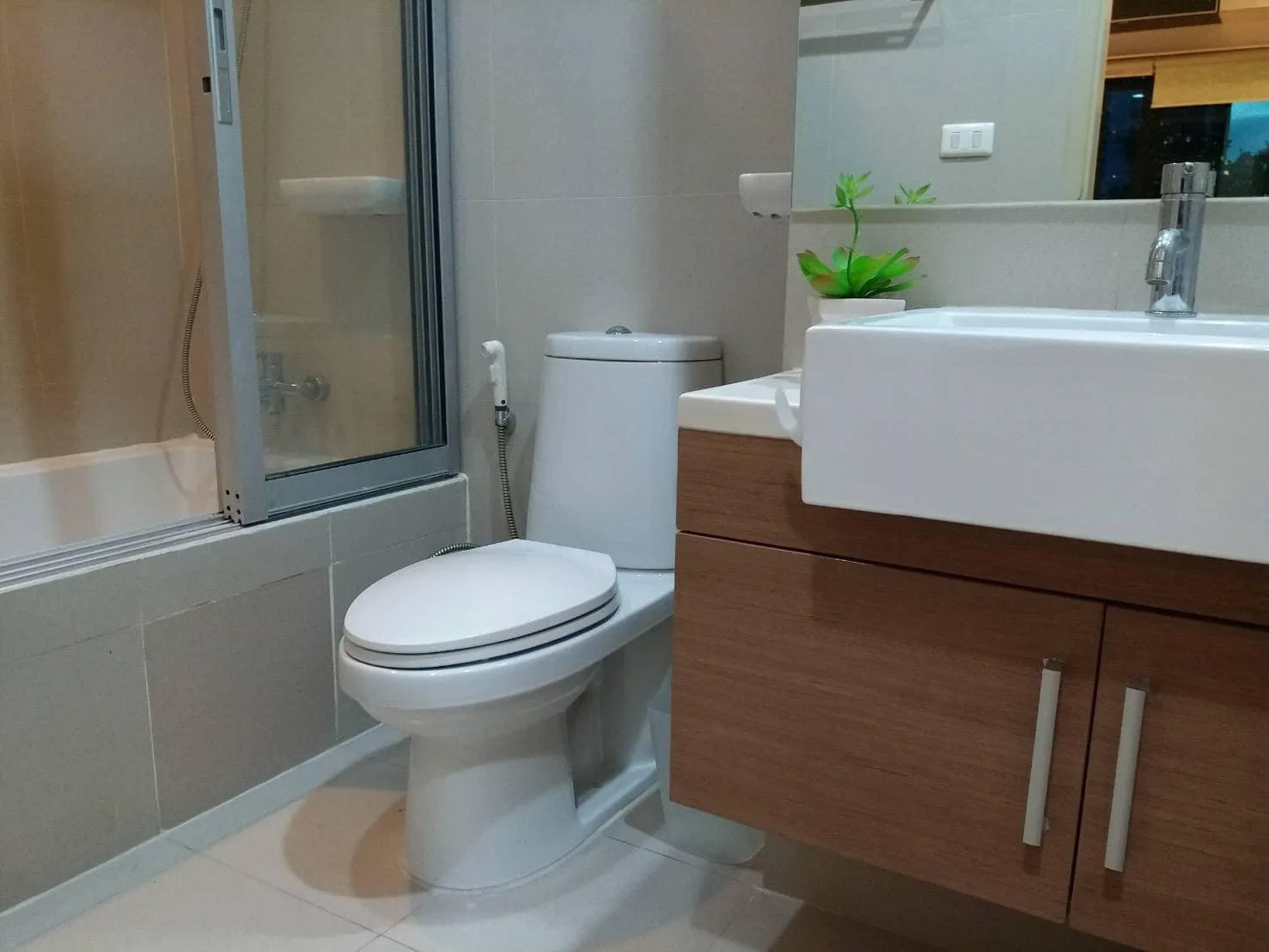 Property photos for Noble Reveal