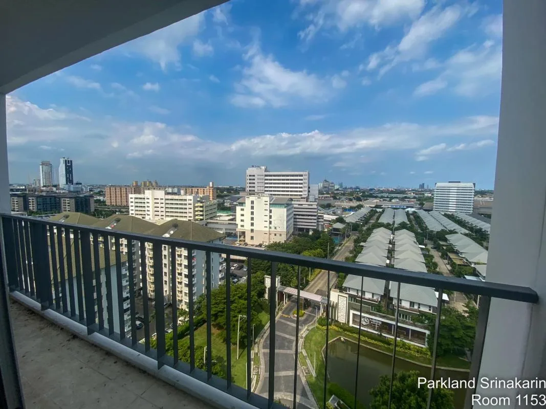 Property photos for The Parkland Srinakarin