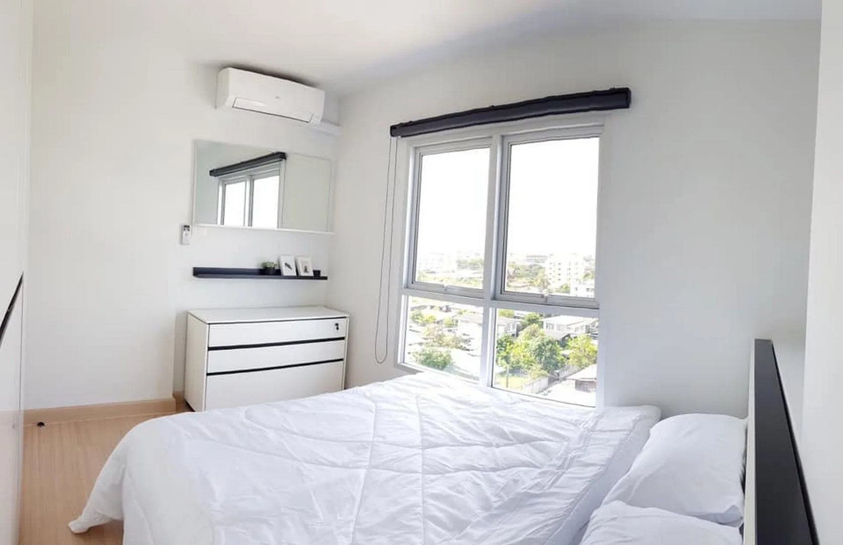 Property photos for Deco Condominium