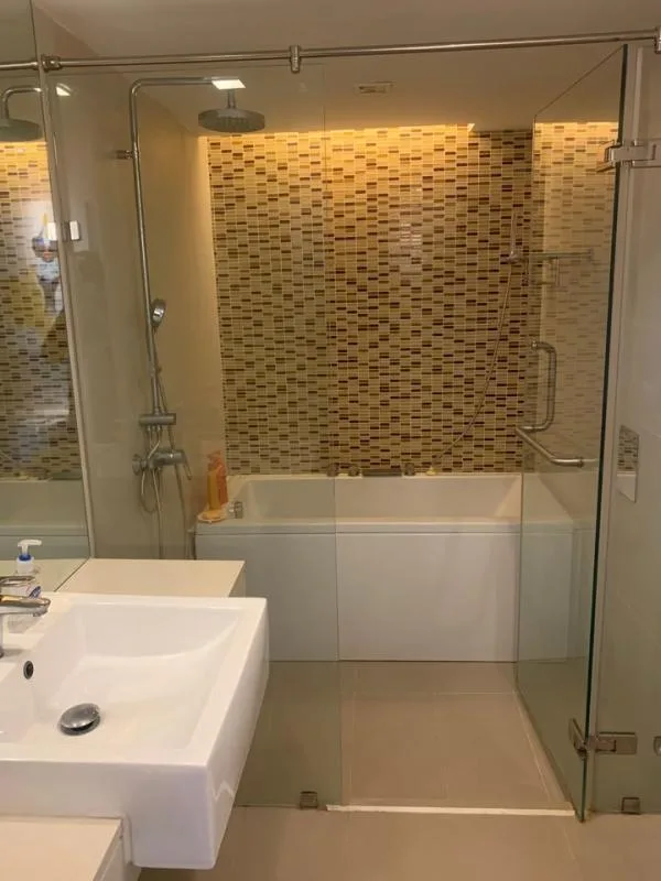 Property photos for Le Nice Ekamai