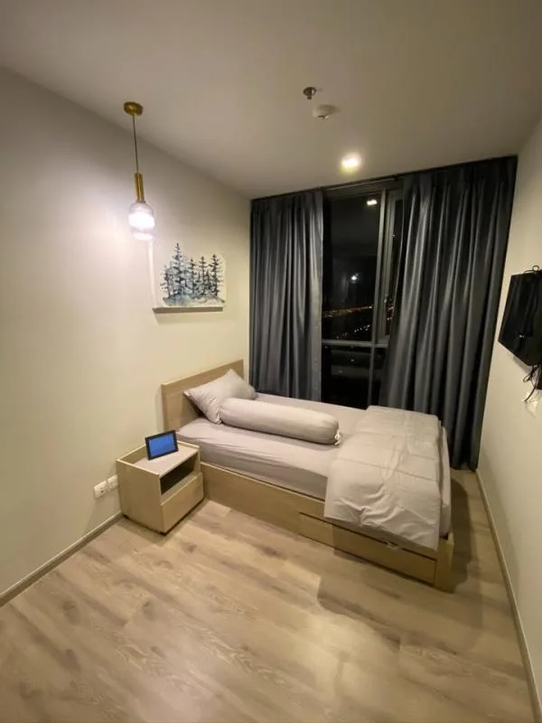 Property photos for The Line Wongsawang