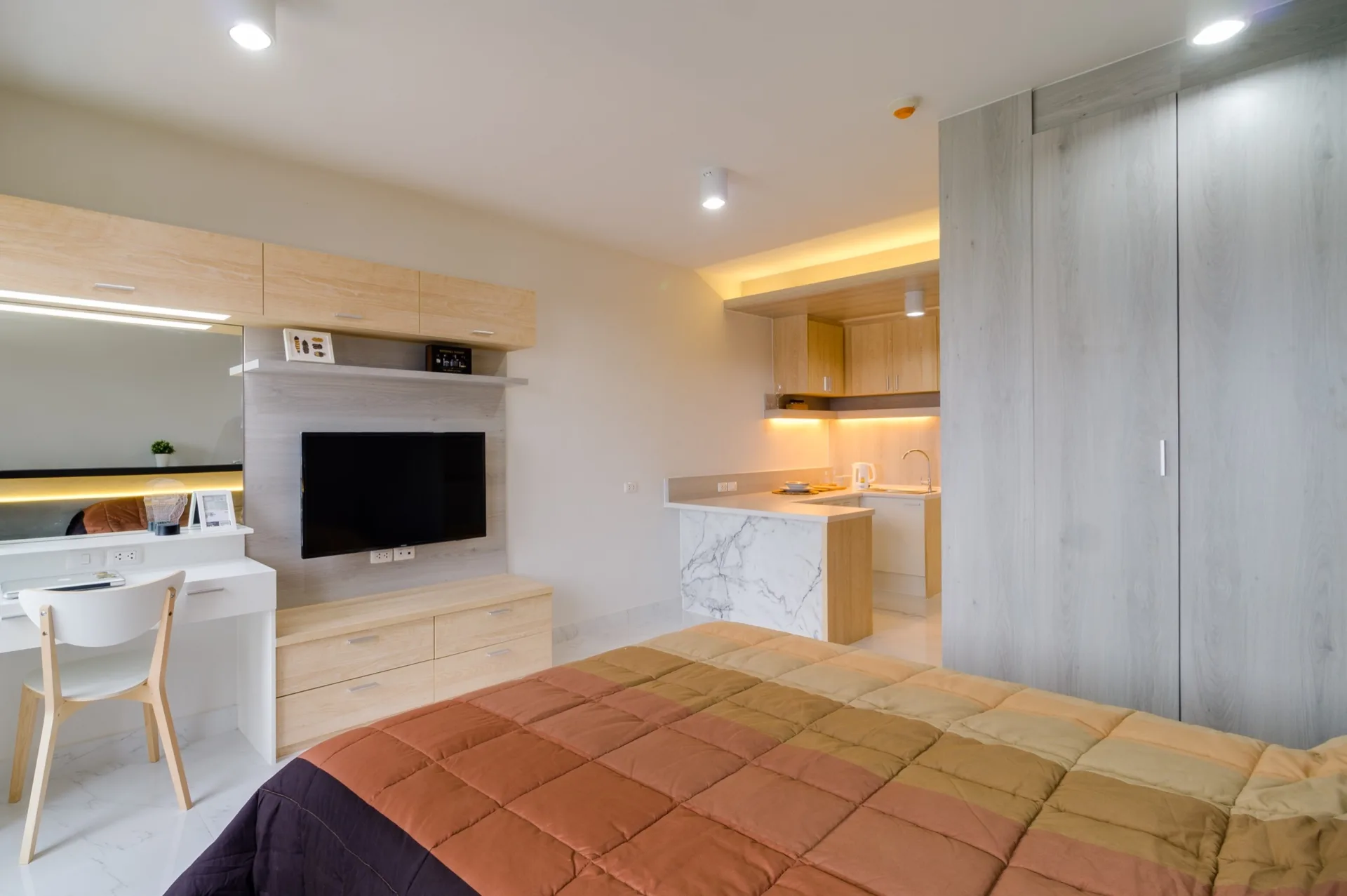 Property photos for Iris Avenue Onnuch - Suvarnabhumi