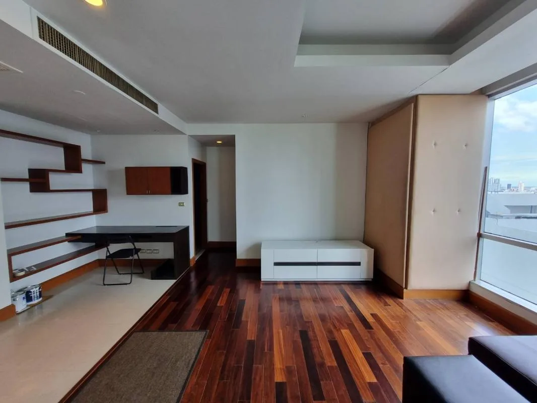 Property photos for Sky Villas Sathorn