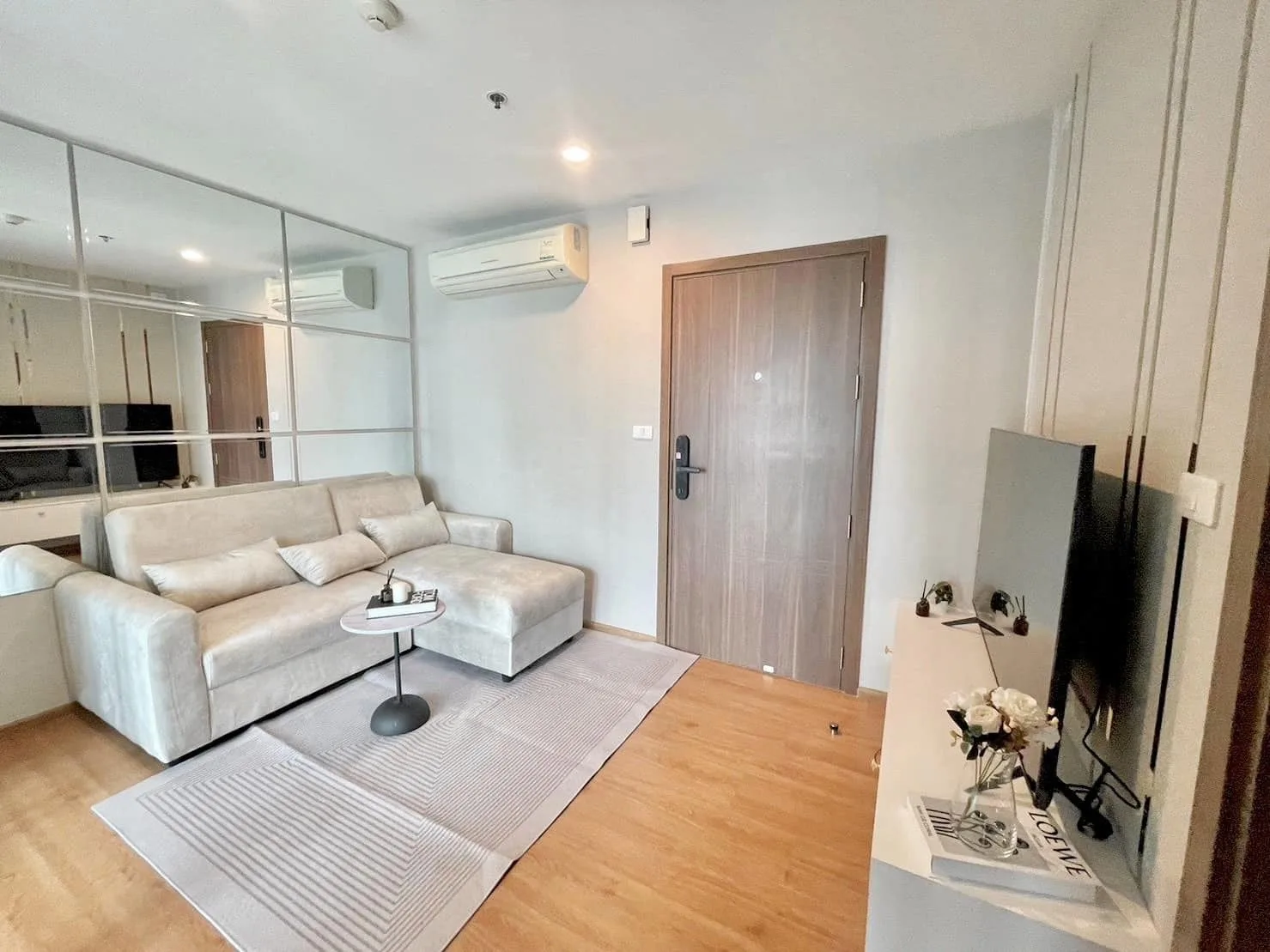 Property photos for The Base Sukhumvit 77