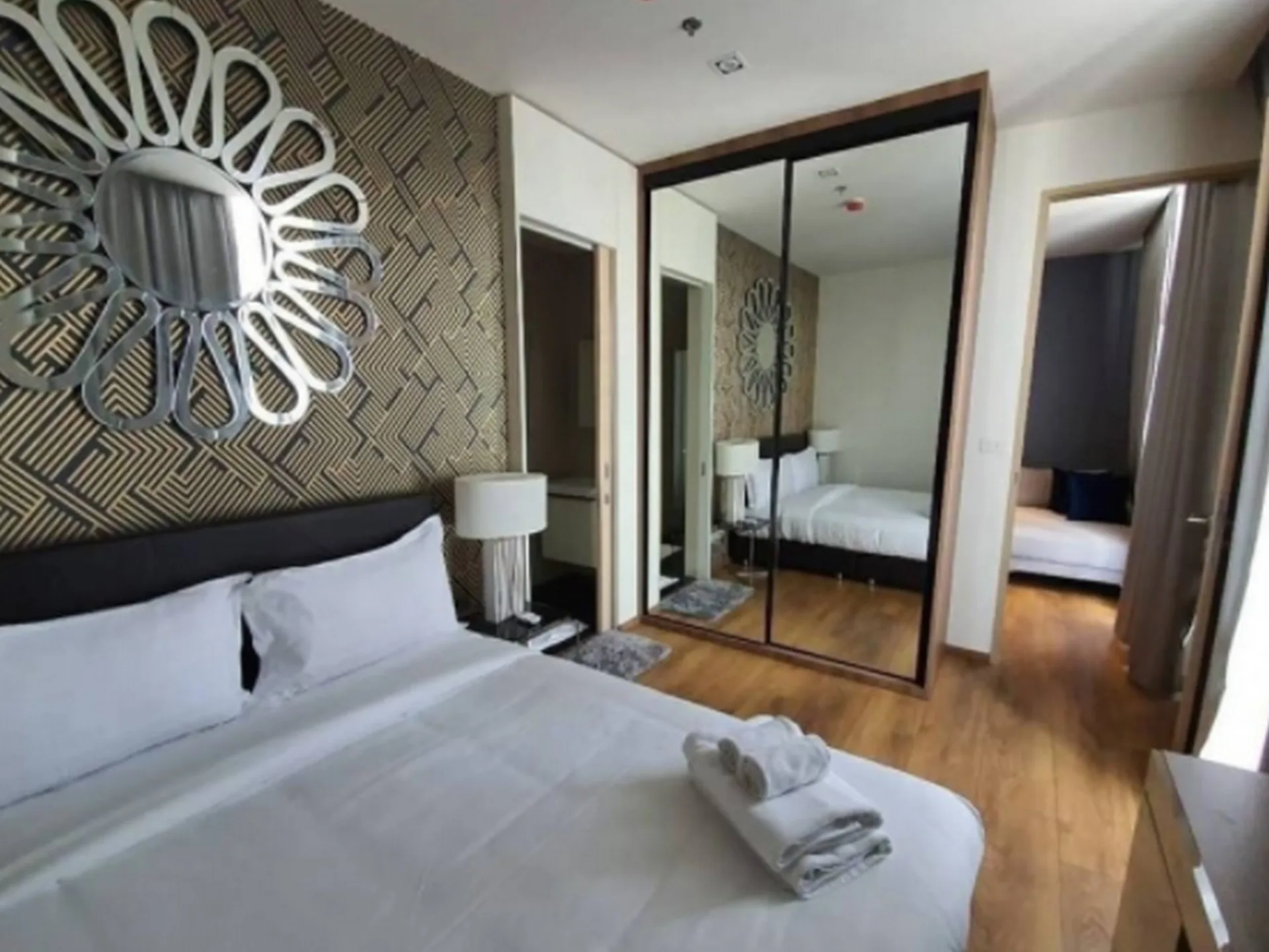 Property photos for Park Origin Phromphong