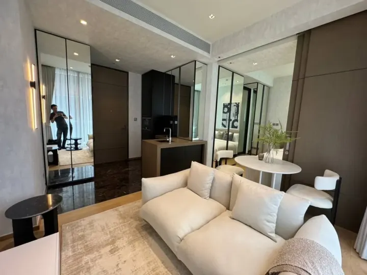 Property photos for 28 Chidlom