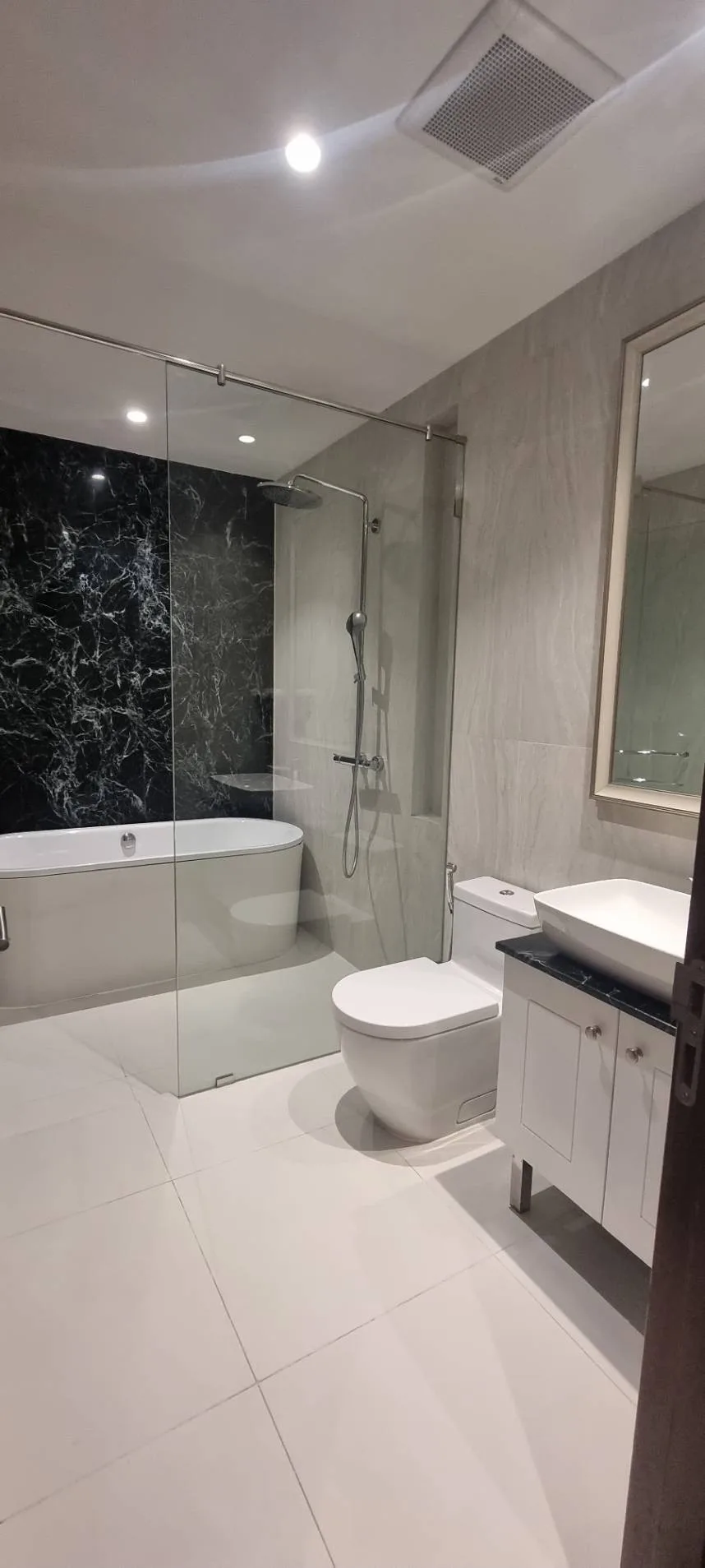 Property photos for La Citta Delre Thonglor 16