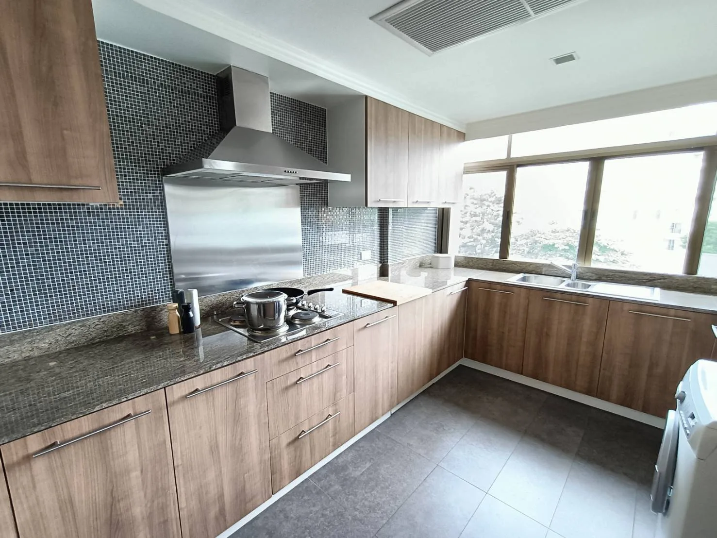 Property photos for Monet House Apartment