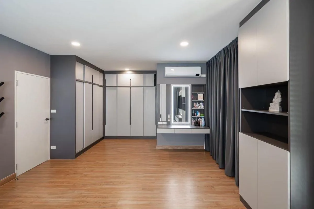 Property photos for Centro Bangna - Km.7