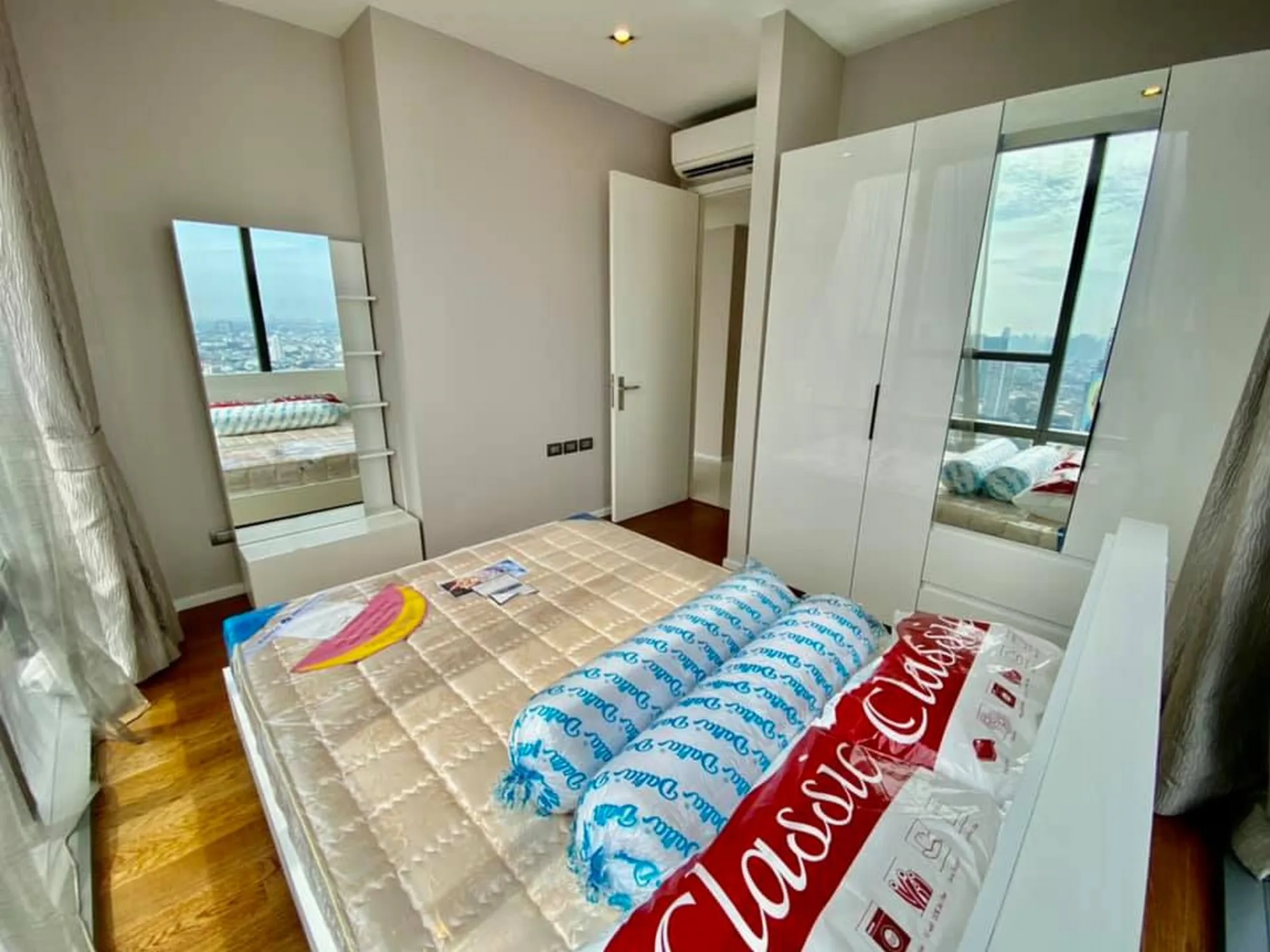 Property photos for The Bangkok Sathorn