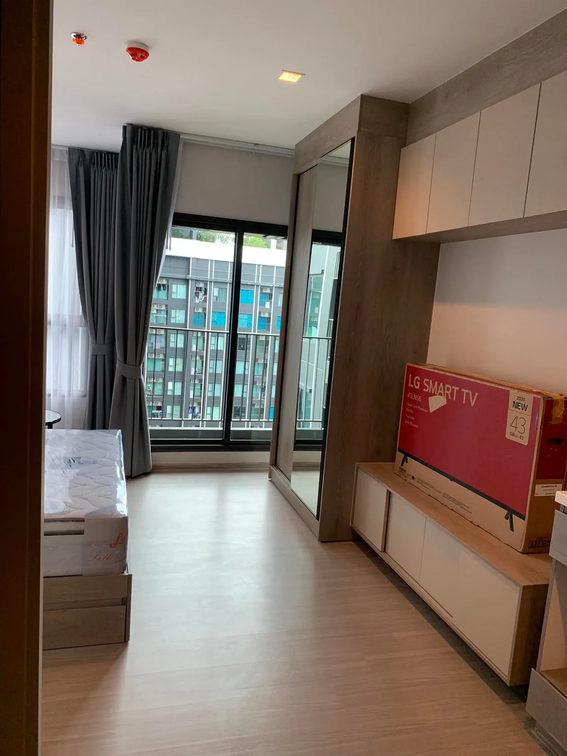 Property photos for LIFE Asoke - Rama 9