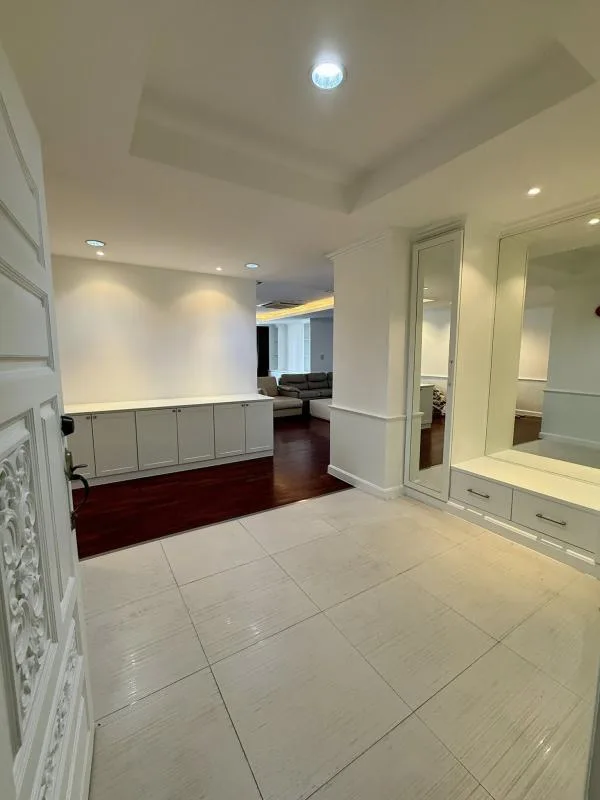 Property photos for D.S. Tower 1 Sukhumvit 33
