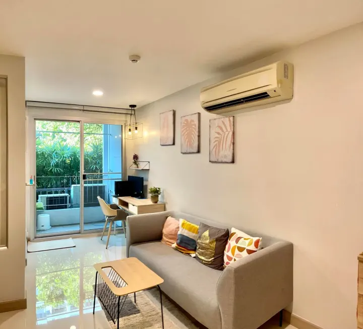 Property photos for The Clover Thonglor