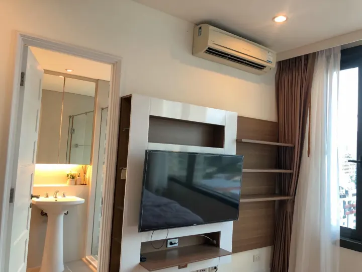 Property photos for Aguston Sukhumvit 22