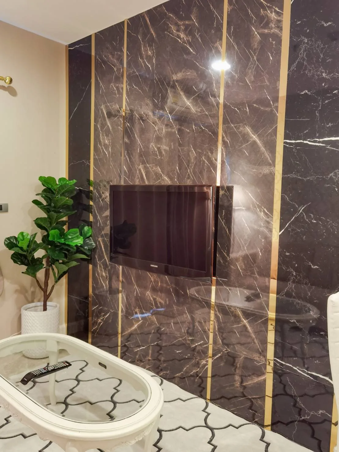 Property photos for The Crest Sukhumvit 34