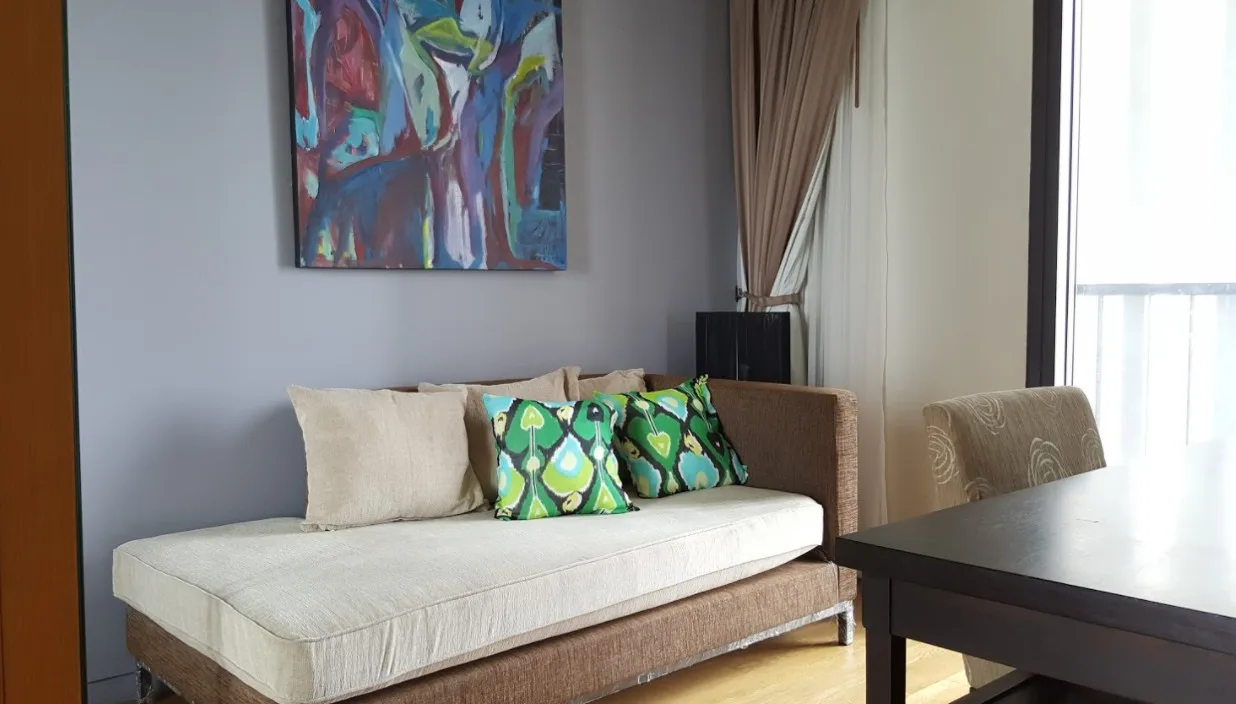 Property photos for The Met