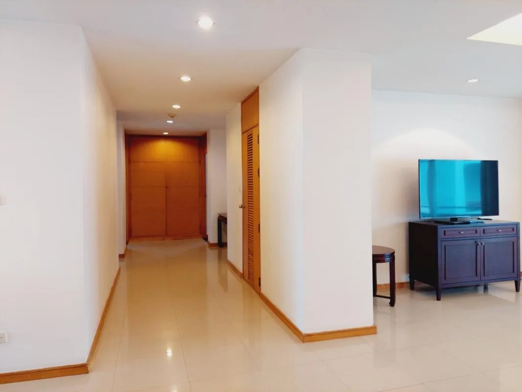 Property photos for Esmeralda Apartments