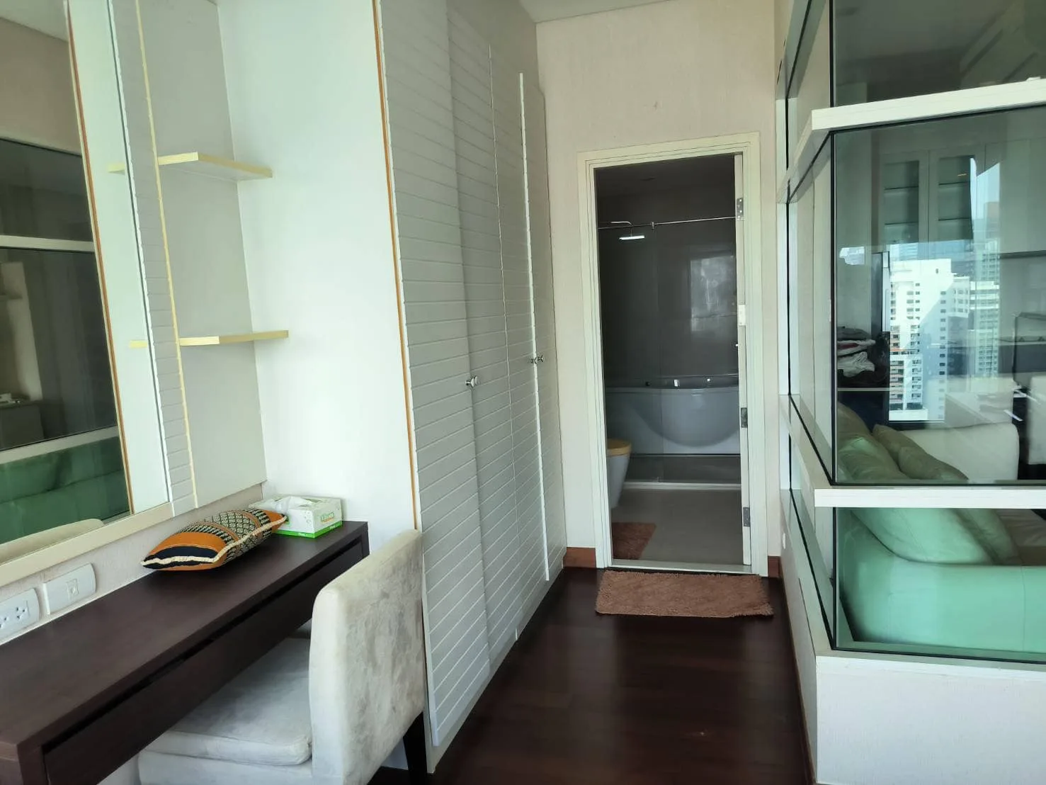 Property photos for Ivy Thonglor