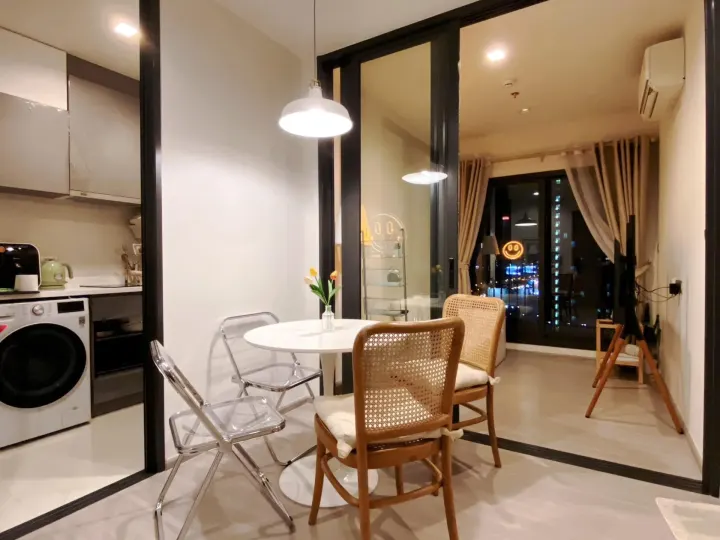 Property photos for Life Asoke Hype