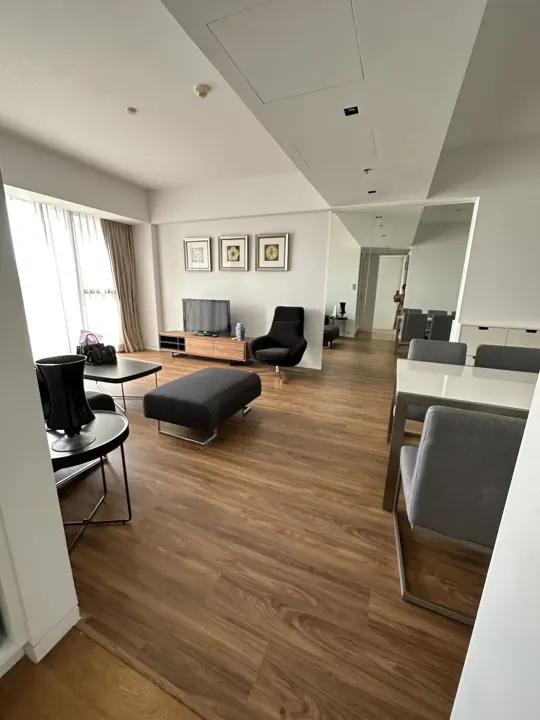 Property photos for The Met
