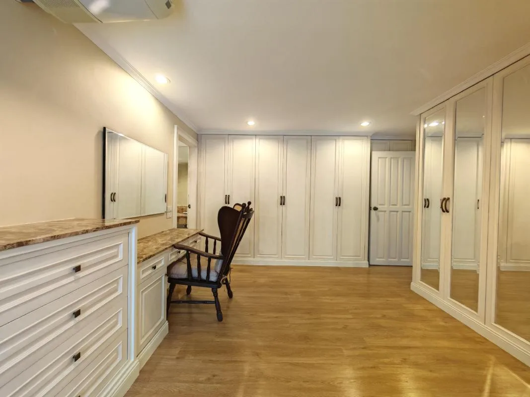 Property photos for La Maison Ruamrudee