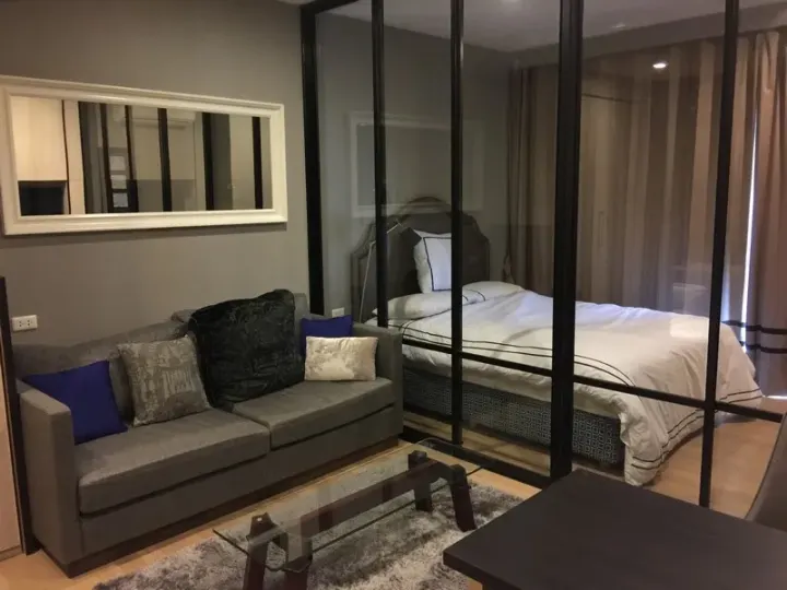 Property photos for Noble Refine