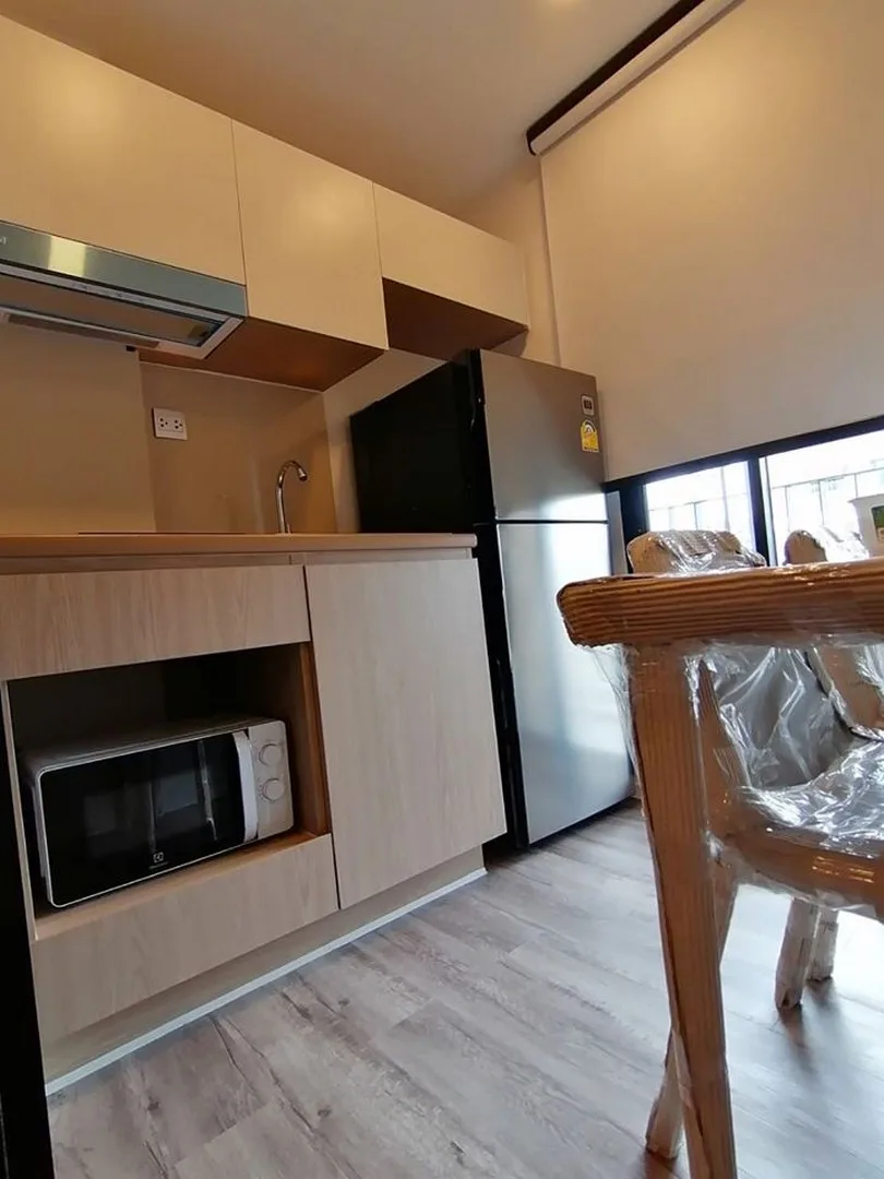 Property photos for Brown Condo Huaikwang